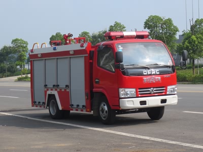 東風藍牌消防車（2.8米軸距）